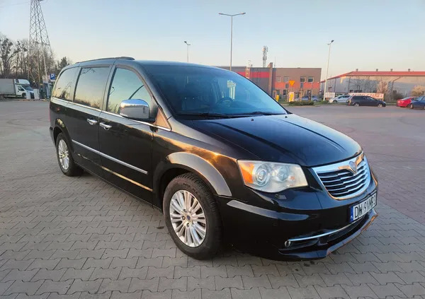 małopolskie Lancia Voyager cena 45900 przebieg: 235000, rok produkcji 2011 z Wrocław